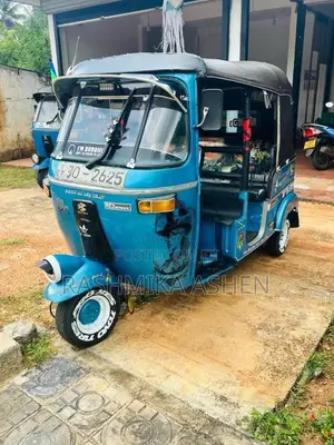 Bajaj 2 Stroke 2004 Three Wheel (Used)