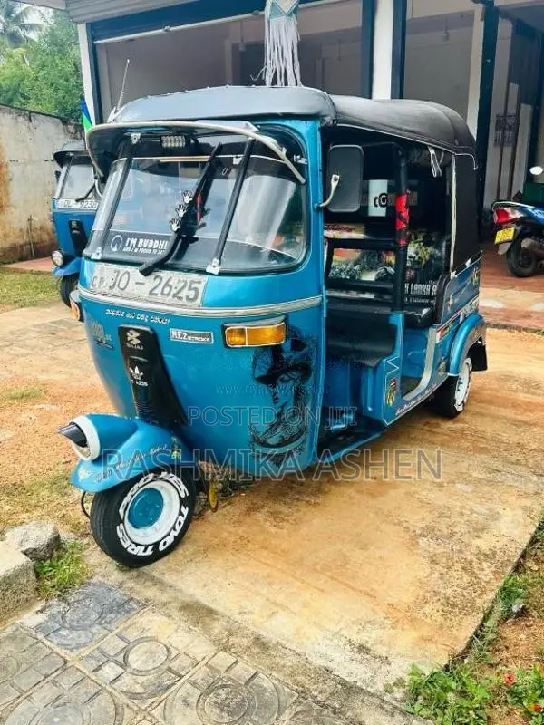 Bajaj 2 Stroke 2004 Three Wheel (Used)