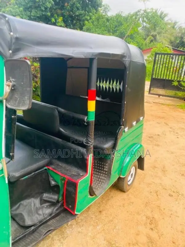 Bajaj Re 1996 Three Wheel (Used)