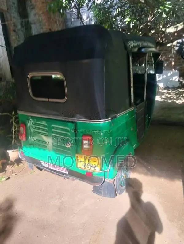 Bajaj RE 2011 Three Wheel (Used)