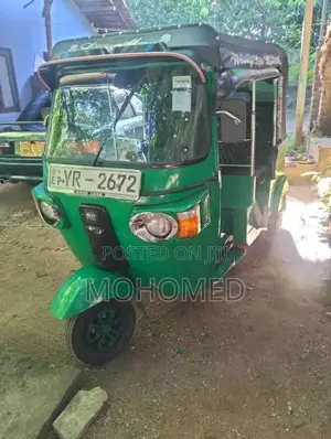Bajaj RE 2011 Three Wheel (Used)