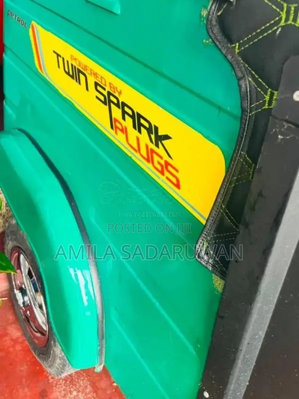 Bajaj Re 2015 Three Wheel (Used)