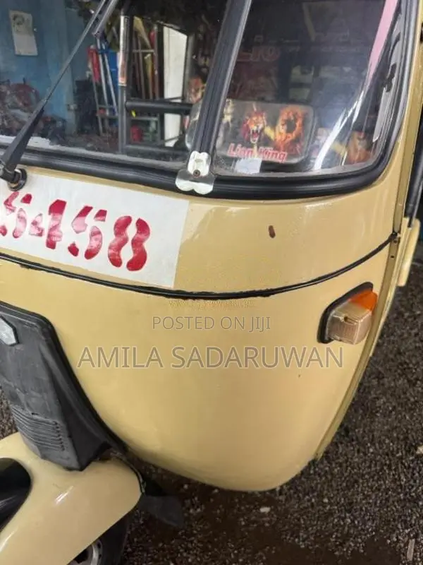 Bajaj RE 1999 Three Wheel (Used)