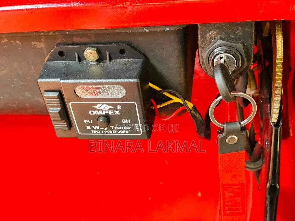Bajaj RE 2006 Three Wheel (Used)