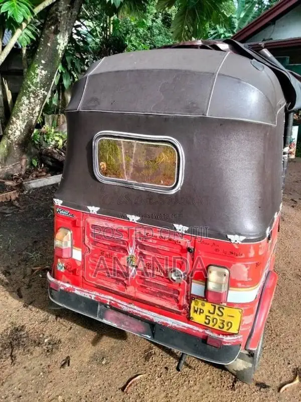 Bajaj RE 2004 Three Wheel (Used)