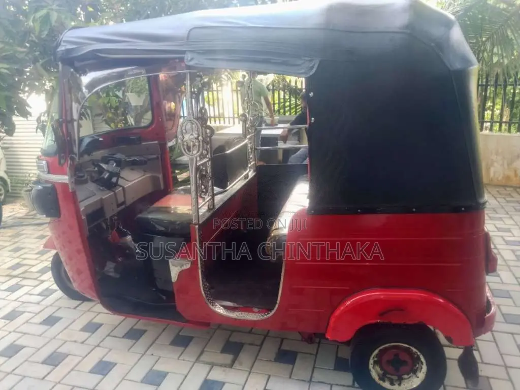 Bajaj RE 2016 Three Wheel (Used)