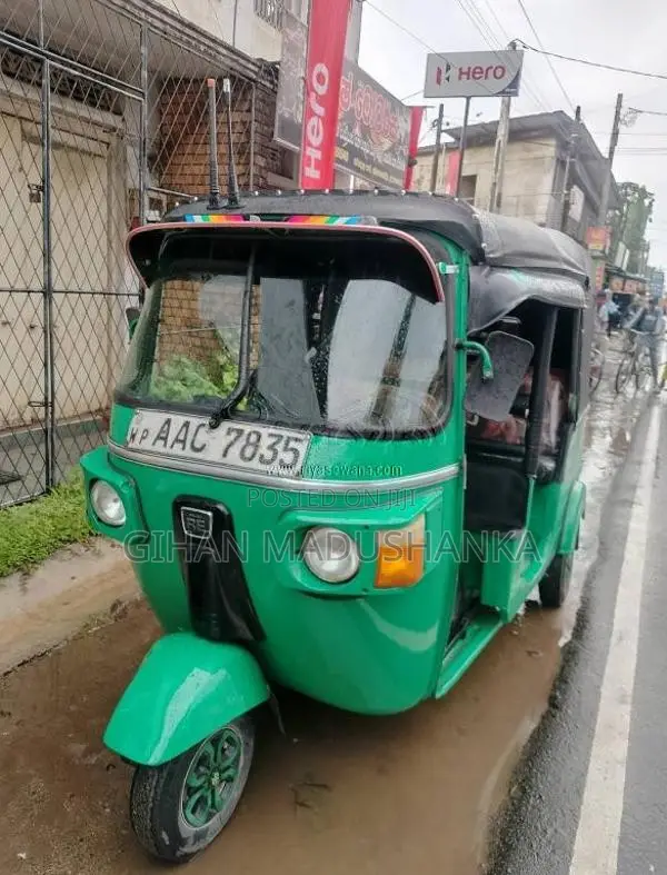 Bajaj RE 2013 Three Wheel (Used)