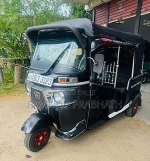 Bajaj RE 2016 Three Wheel (Used)