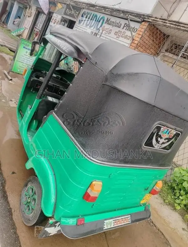 Bajaj RE 2013 Three Wheel (Used)