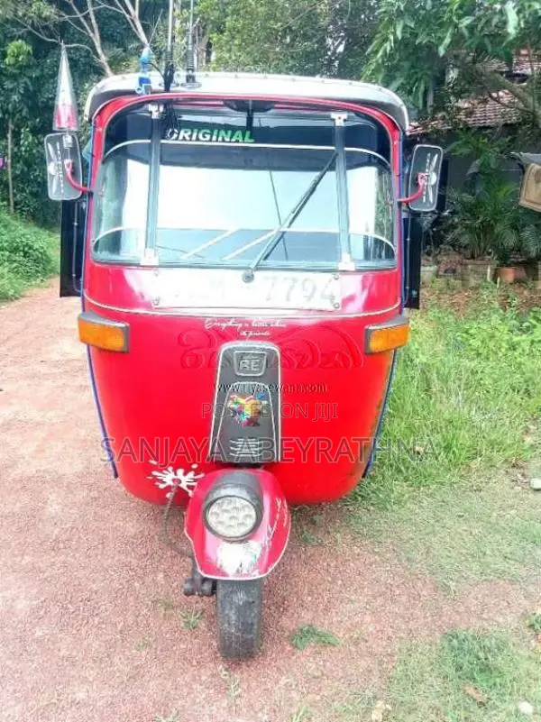Bajaj 2 Stroke 2004 Three Wheel (Used)