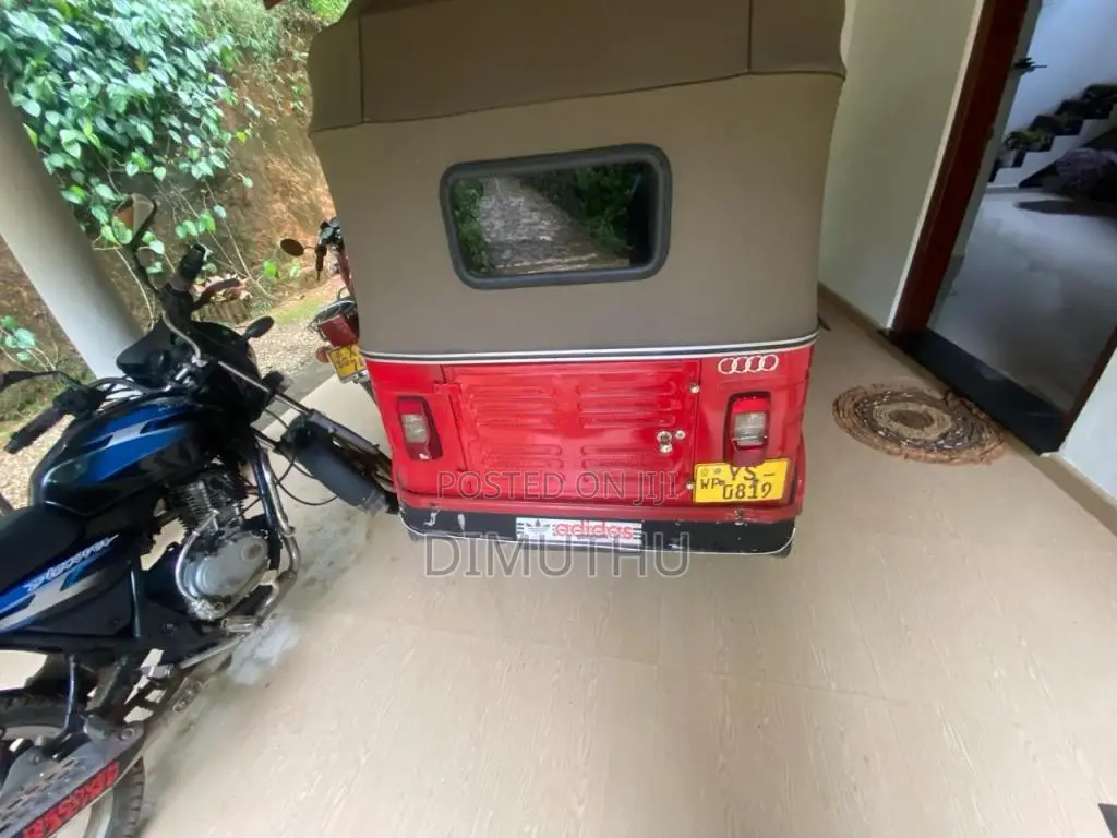 Bajaj RE 2013 Three Wheel (Used)