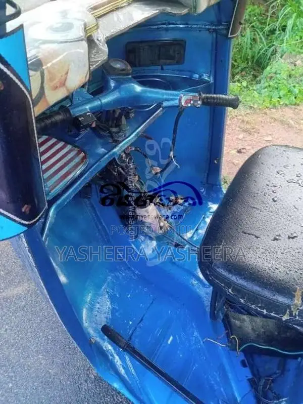 Bajaj RE 2 Stroke 1994 Three Wheel (Used)