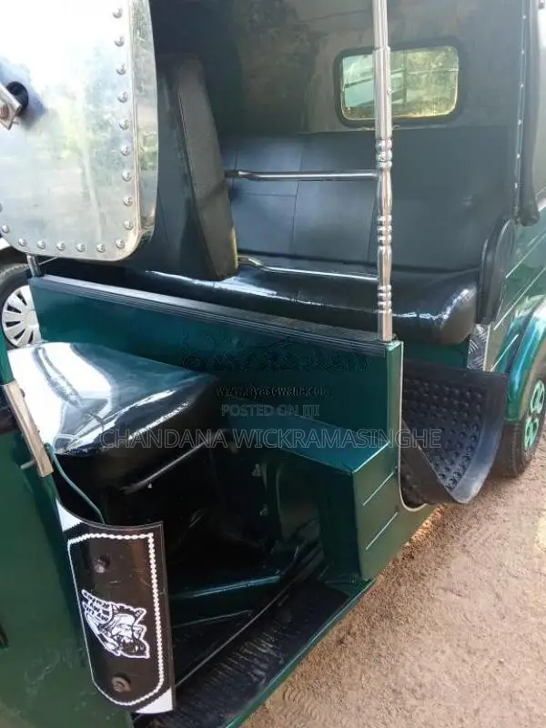 Bajaj RE 4 Stroke 2010 Three Wheel (Used)