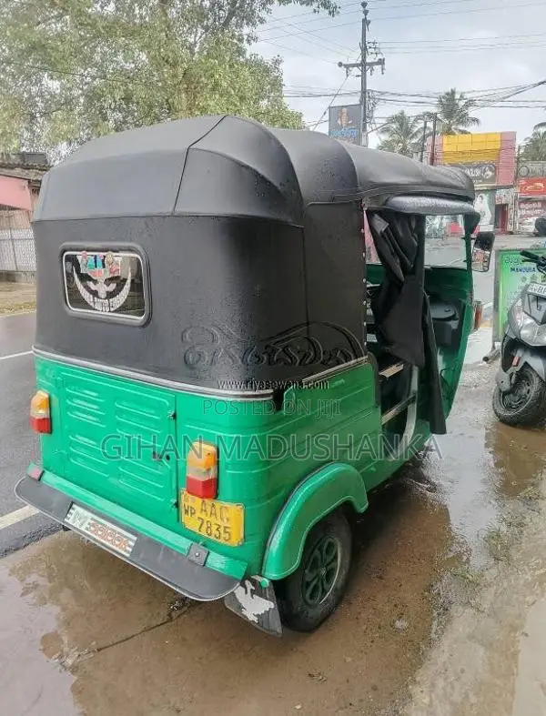 Bajaj RE 2013 Three Wheel (Used)