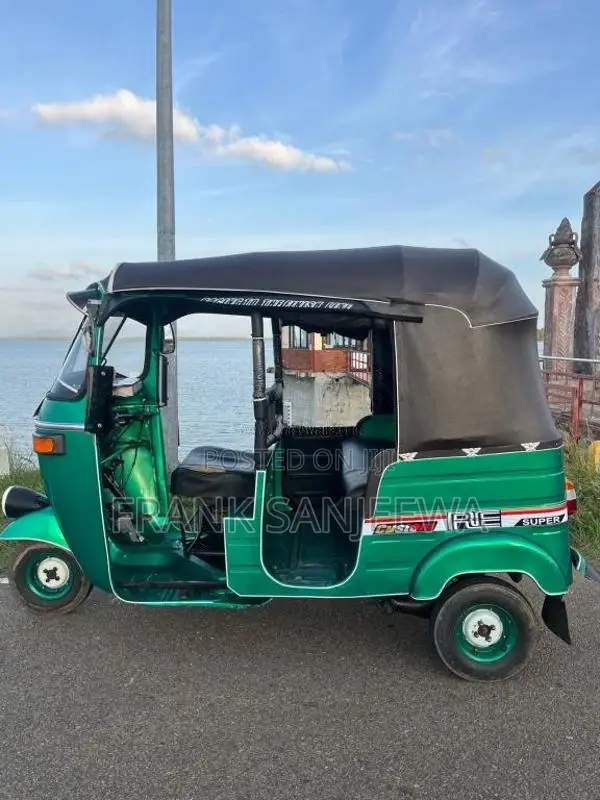 Bajaj 2 Stroke 2005 Three Wheel (Used)