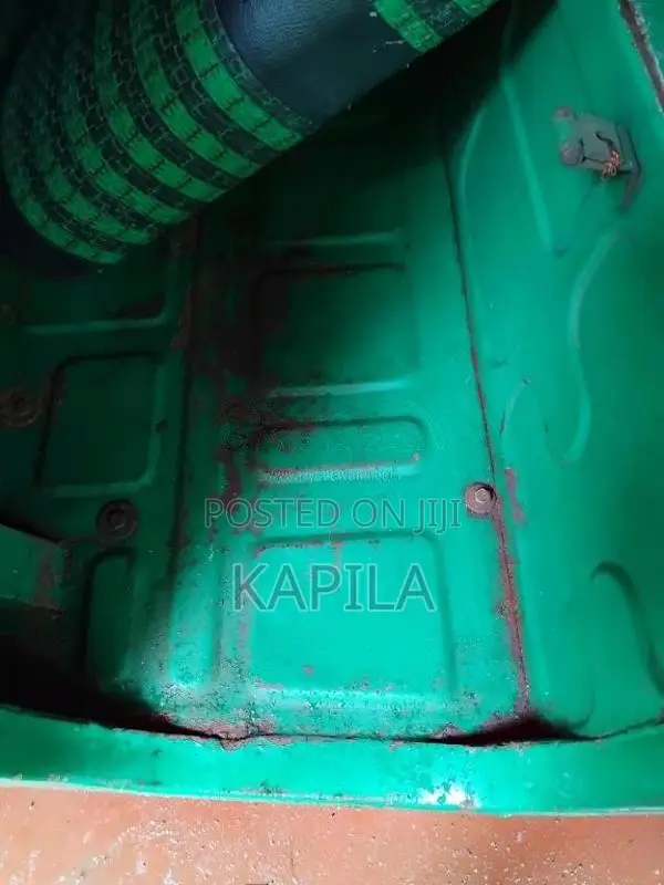 Bajaj RE 2 Stroke 2002 Three Wheel (Used)