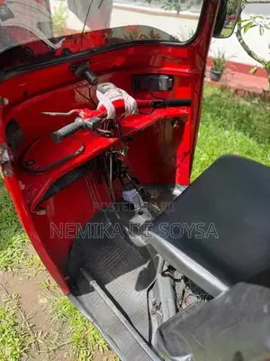 Bajaj 2 Stroke 2001 Three Wheel (Used)