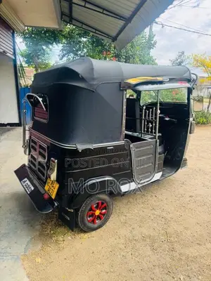 Bajaj RE 2016 Three Wheel (Used)