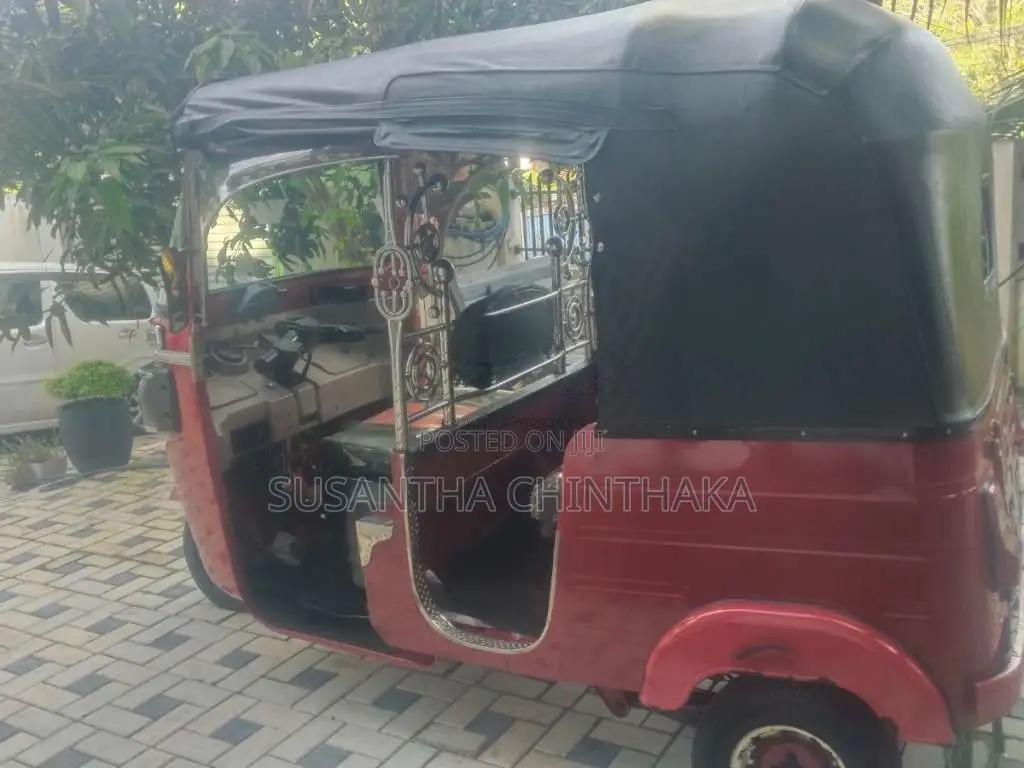 Bajaj RE 2016 Three Wheel (Used)