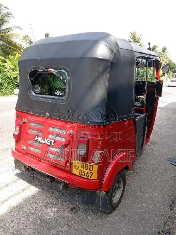 Bajaj Re 205 2015 Three Wheel (Used)