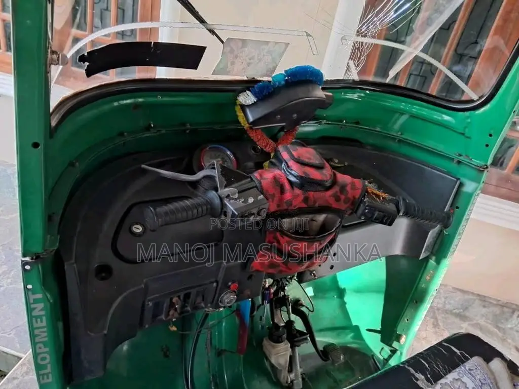 Bajaj RE 2013 Three Wheel (Used)