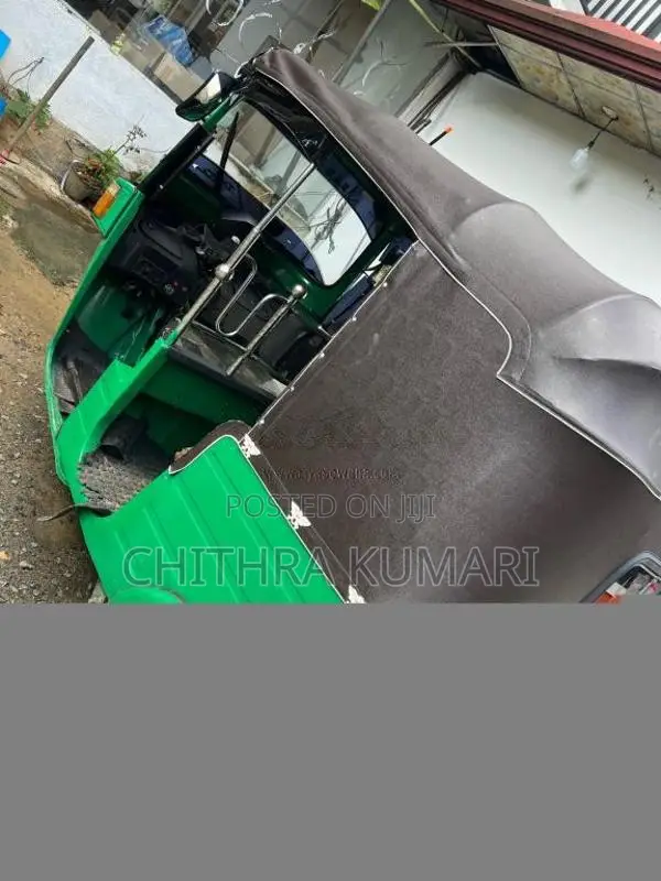 Bajaj Re 205 2013 Three Wheel (Used)