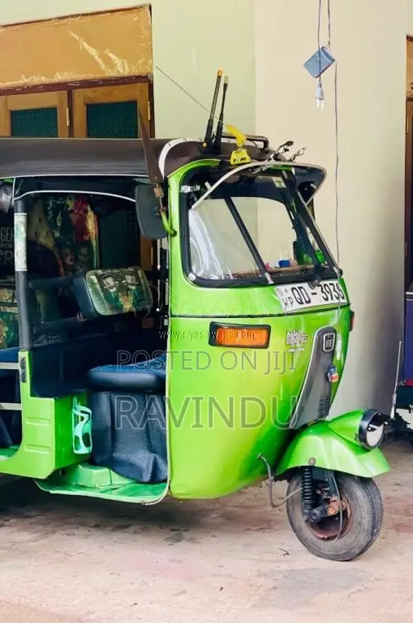 Bajaj 2 stroke 2005 Three Wheel (Used)