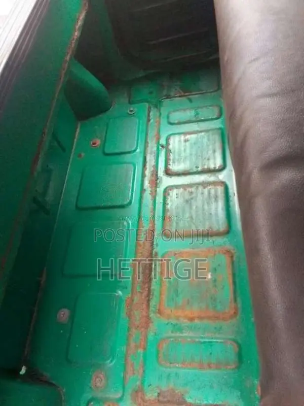 Bajaj 4 Stroke 2011 Three Wheel (Used)
