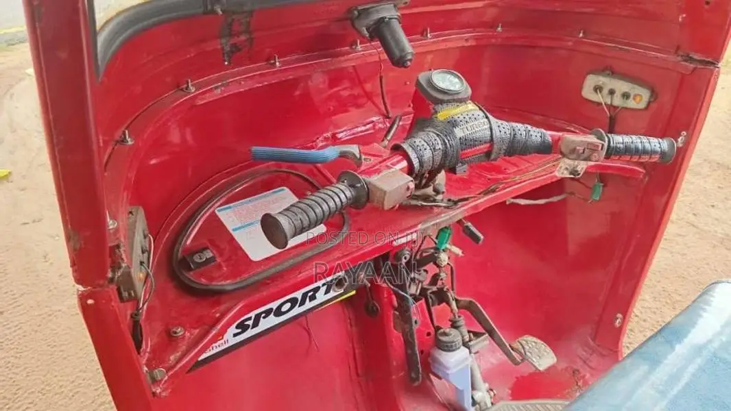 Bajaj RE 2002 Three Wheel (Used)
