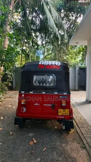 Bajaj RE 2005 Three Wheel (Used)