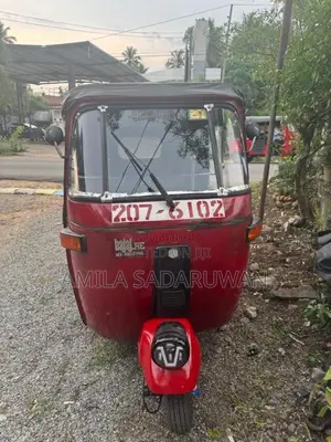 Bajaj RE 2000 Three Wheel (Used)