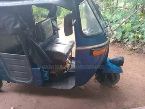 Bajaj RE 2 Stroke 2000 Three Wheel (Used)
