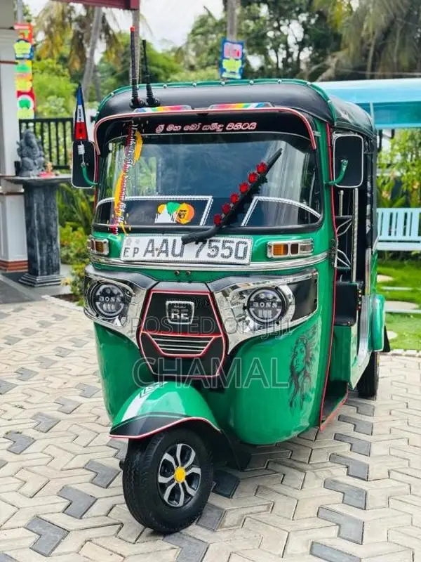 Bajaj 4 stroke 2014 Three Wheel (Used)