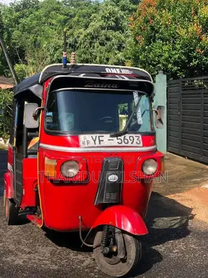 Bajaj 4 Stroke 2011 Three Wheel (Used)