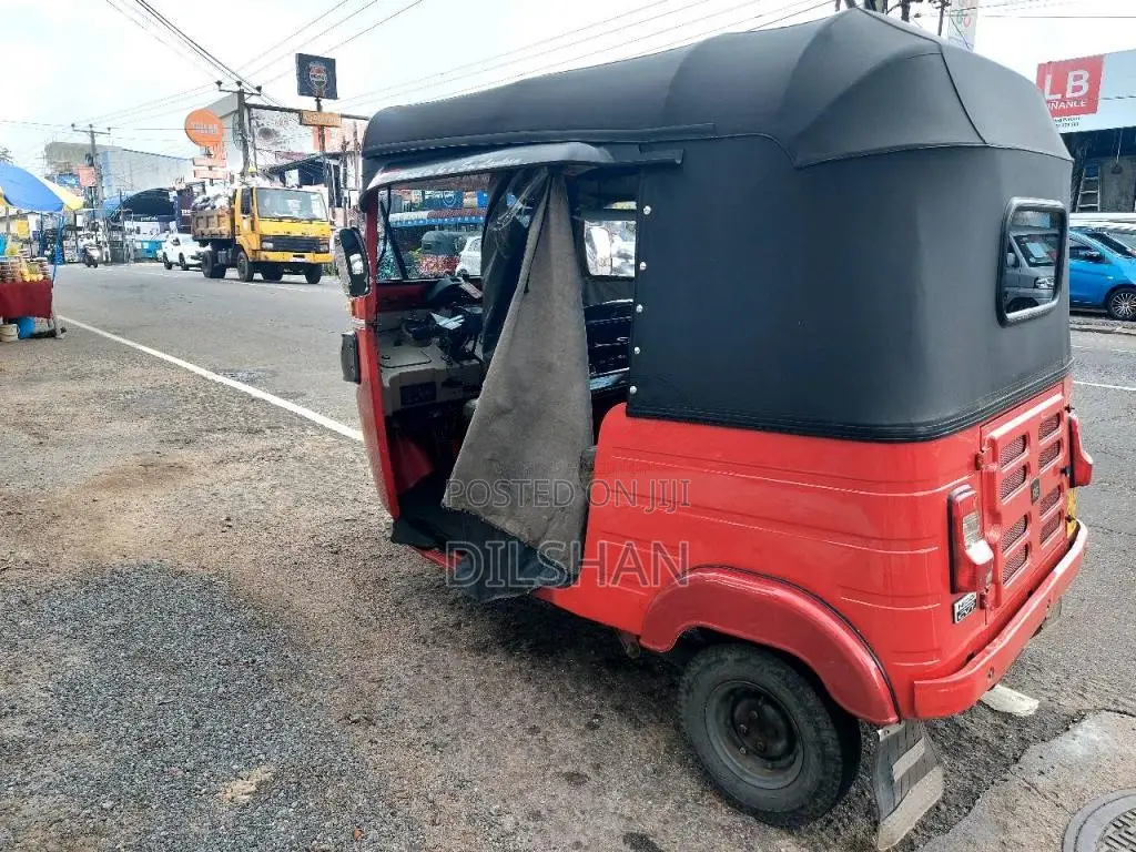 Bajaj RE 2015 Three Wheel (Used)