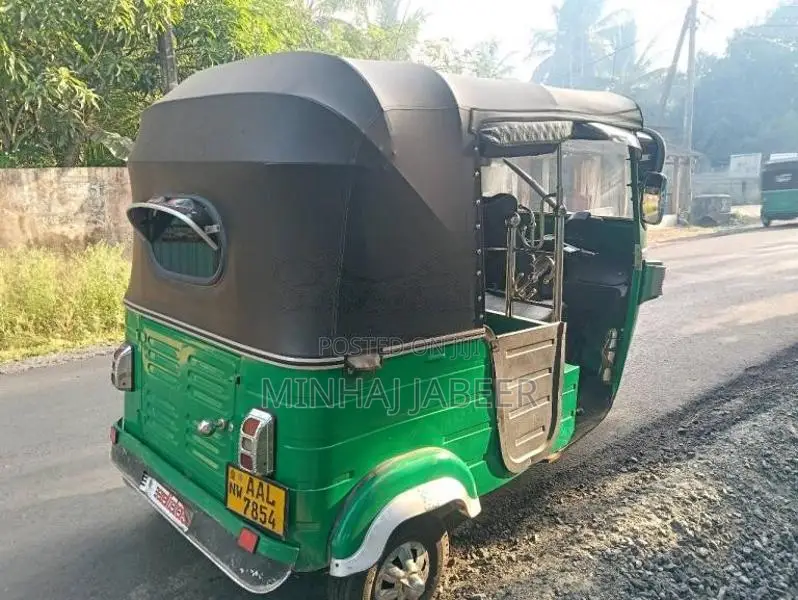 Bajaj RE 2013 Three Wheel (Used)