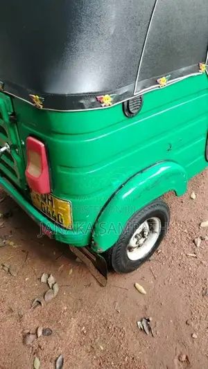 Bajaj 2 stroke 2006 Three Wheel (Used)
