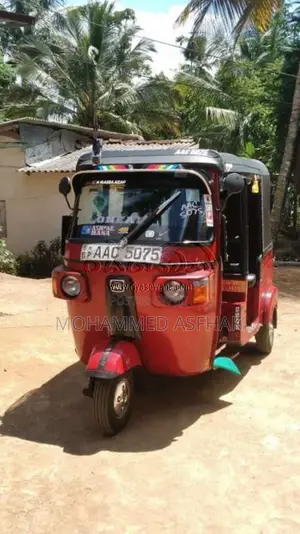 Bajaj RE 205 2012 Three Wheel (Used)