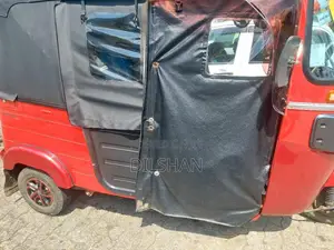 Bajaj RE 2015 Three Wheel (Used)