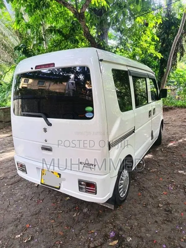 Suzuki Every 2014 Van (Used)