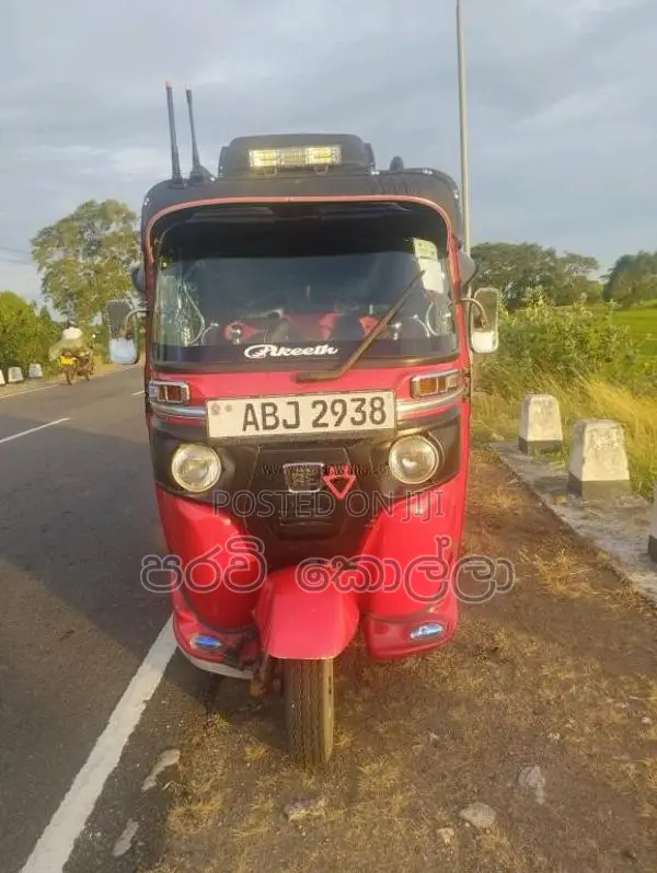 Bajaj RE 4 Stroke 2016 Three Wheel (Used)
