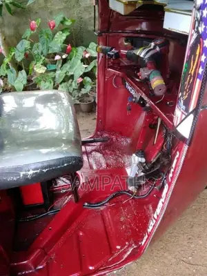 Bajaj RE 2004 Three Wheel (Used)