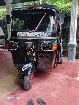 Bajaj Re 2011 Three Wheel (Used)