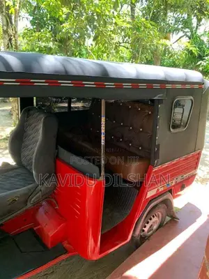 Piaggio Ape 2000 Three Wheel (Used)