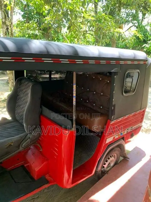 Piaggio Ape 2000 Three Wheel (Used)
