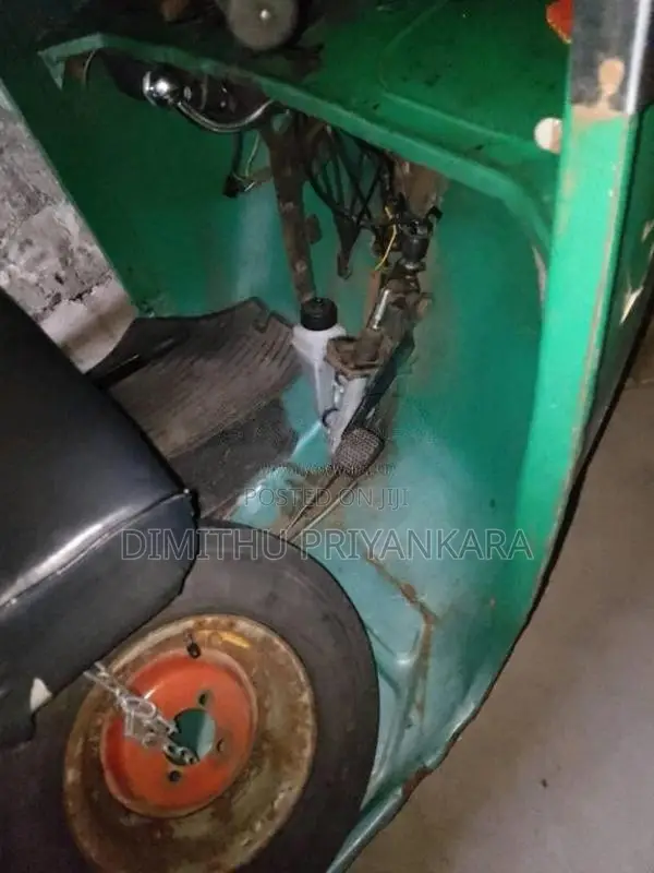 Bajaj RE 1996 Three Wheel (Used)
