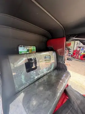 Bajaj RE 2011 Three Wheel (Used)