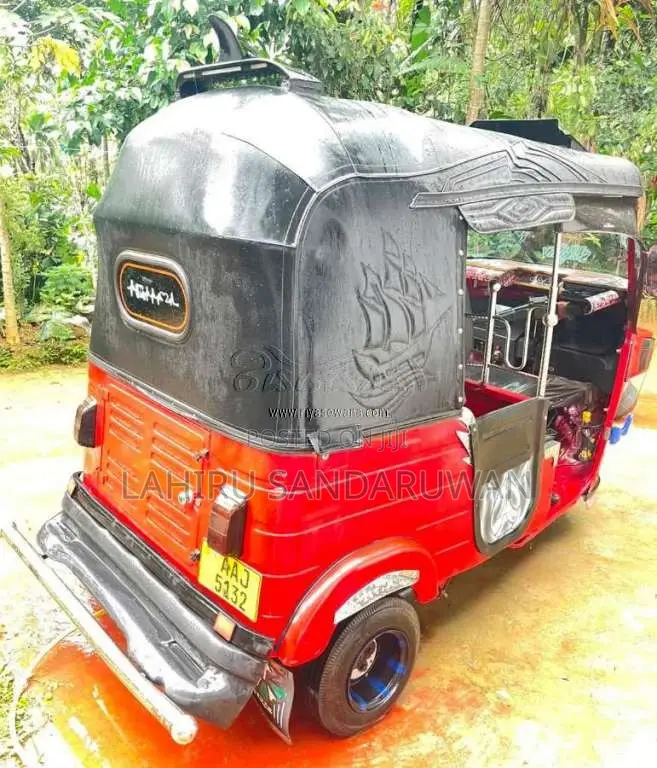 Bajaj RE 2014 Three Wheel (Used)