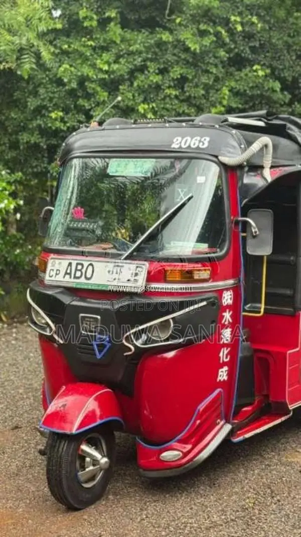 Bajaj RE 4 Stroke 2016 Three Wheel (Used)
