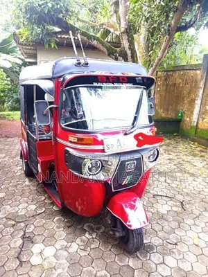 Bajaj RE 2015 Three Wheel (Used)